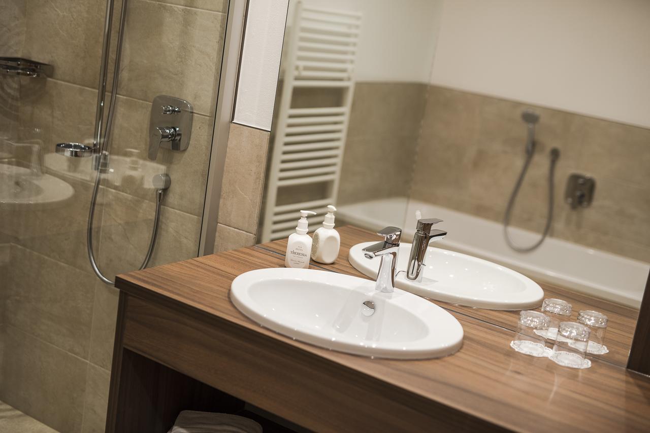 Hotel Theresia San Leonardo in Passiria Zewnętrze zdjęcie